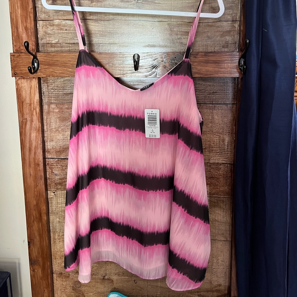 NWT Torrid Sophie pink tie dye chiffon tank 1x (14/16)